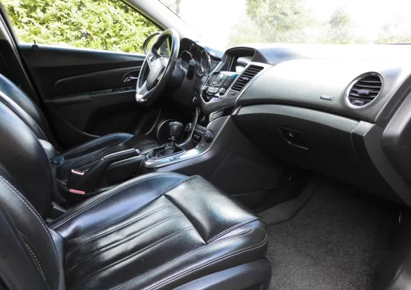 Chevrolet Cruze cena 27900 przebieg: 180000, rok produkcji 2013 z Kościerzyna małe 529